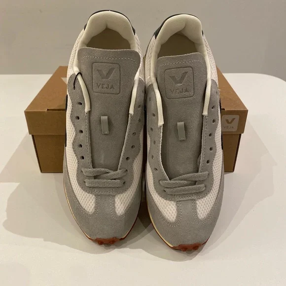 Veja Rio Branco Alveomesh Sneaker in Gravel/Nautico sz 38EU/7US New in Box - Picture 5 of 7